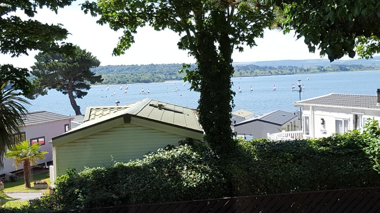 Pine Ridge 59 Rockley Park Poole With Sea View Sleeps Six Hotel Exterior photo